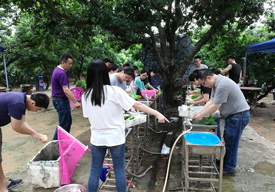 “挑战自我，凝聚实力，熔炼一流团队” 广东尊龙凯时检测户外拓展运动